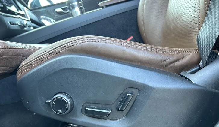 Volvo XC 60 cena 159900 przebieg: 18900, rok produkcji 2022 z Białystok małe 781